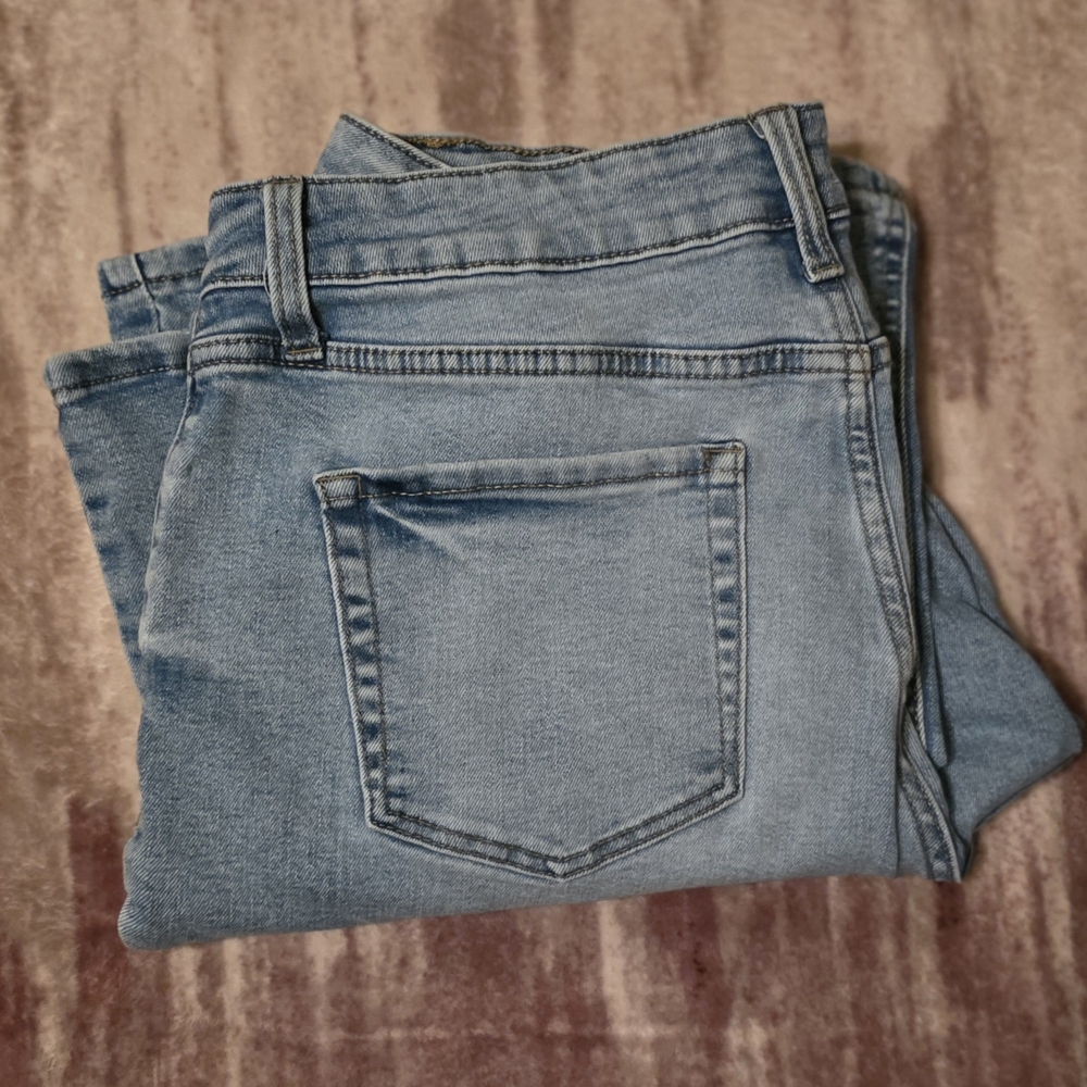 M Jeans by Maurices Distressed Flare Jeans Size 16 Curvy High Rise